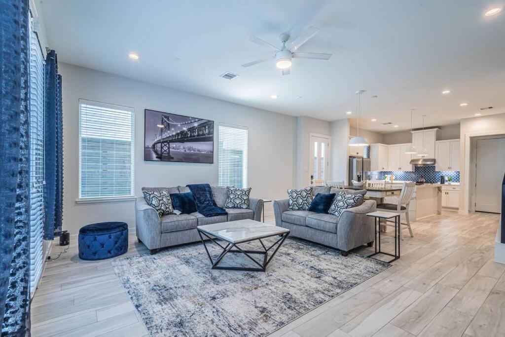 Charming 3-Bedroom Luxury Home Near Downtown, Nrg, Galleria & Medical Center Houston Extérieur photo