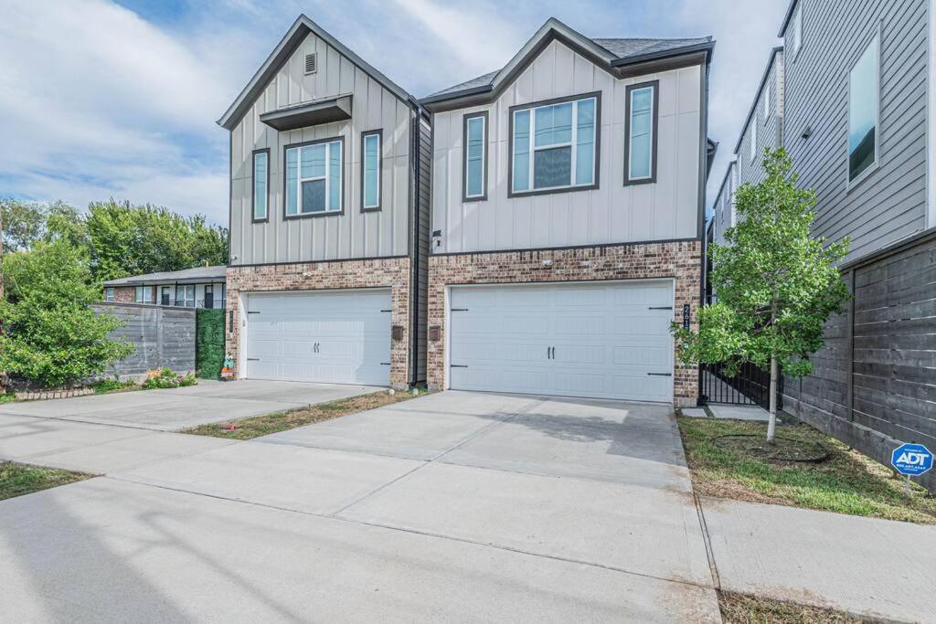 Charming 3-Bedroom Luxury Home Near Downtown, Nrg, Galleria & Medical Center Houston Extérieur photo